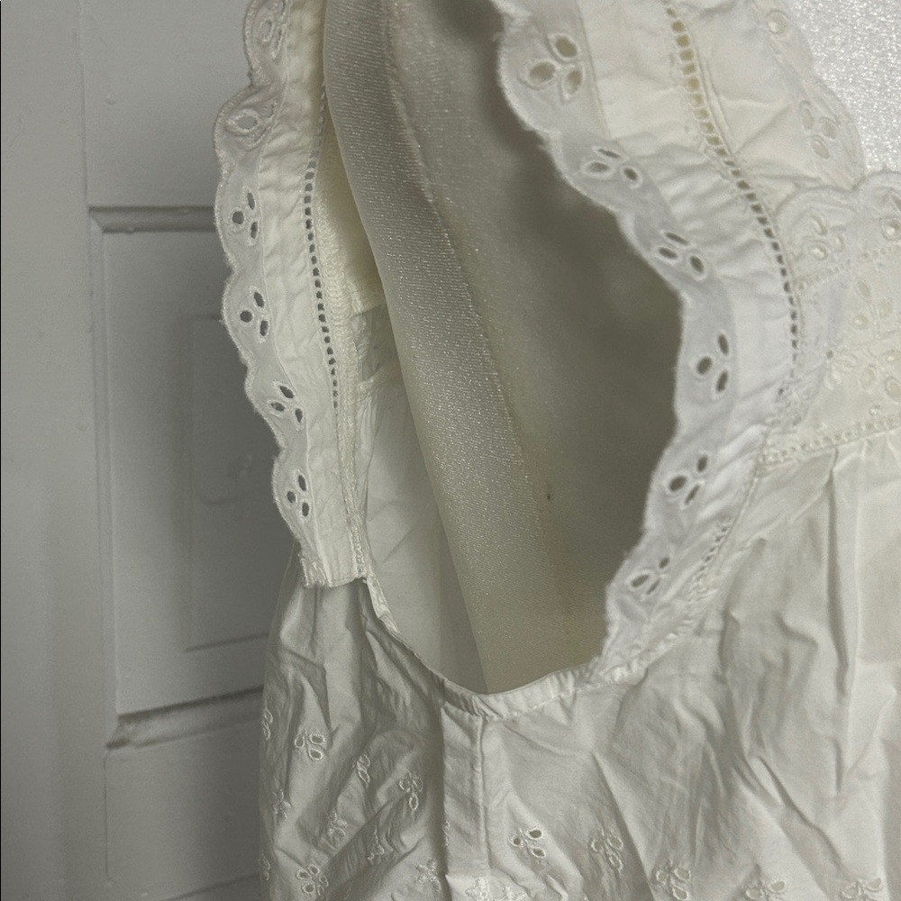 GAP White Eyelet Lace-Trim Tank Top - Picture 4 of 5